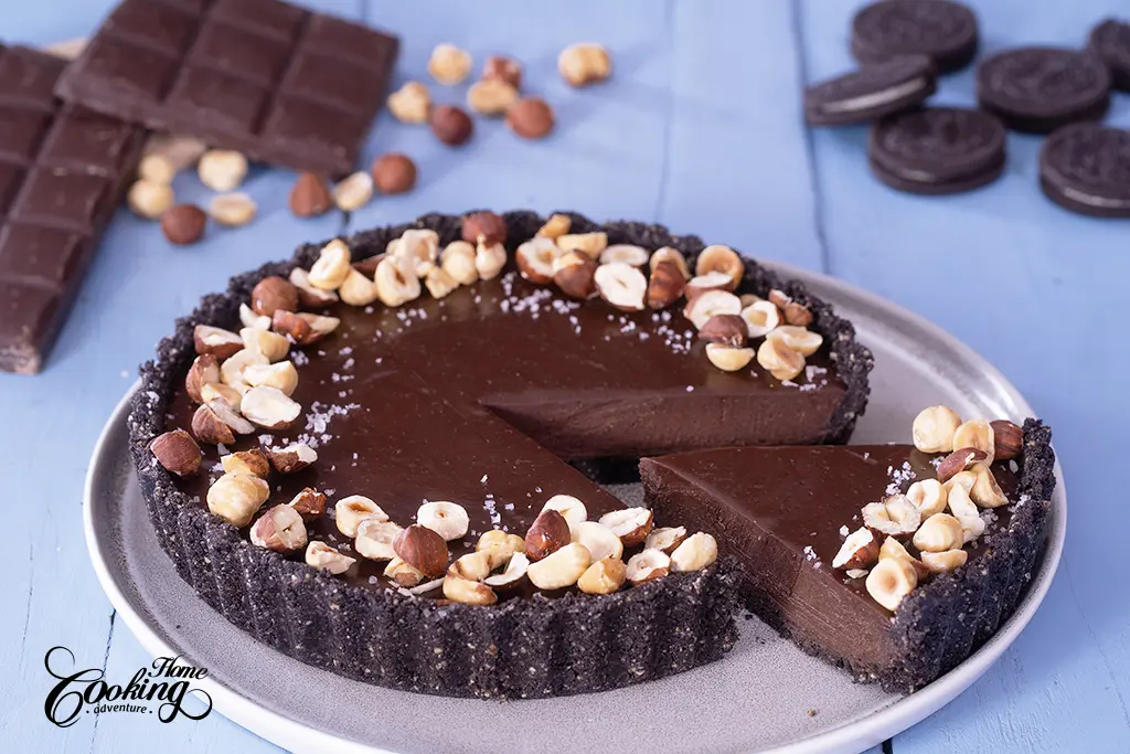 No-Bake Chocolate Hazelnut Praline Pie